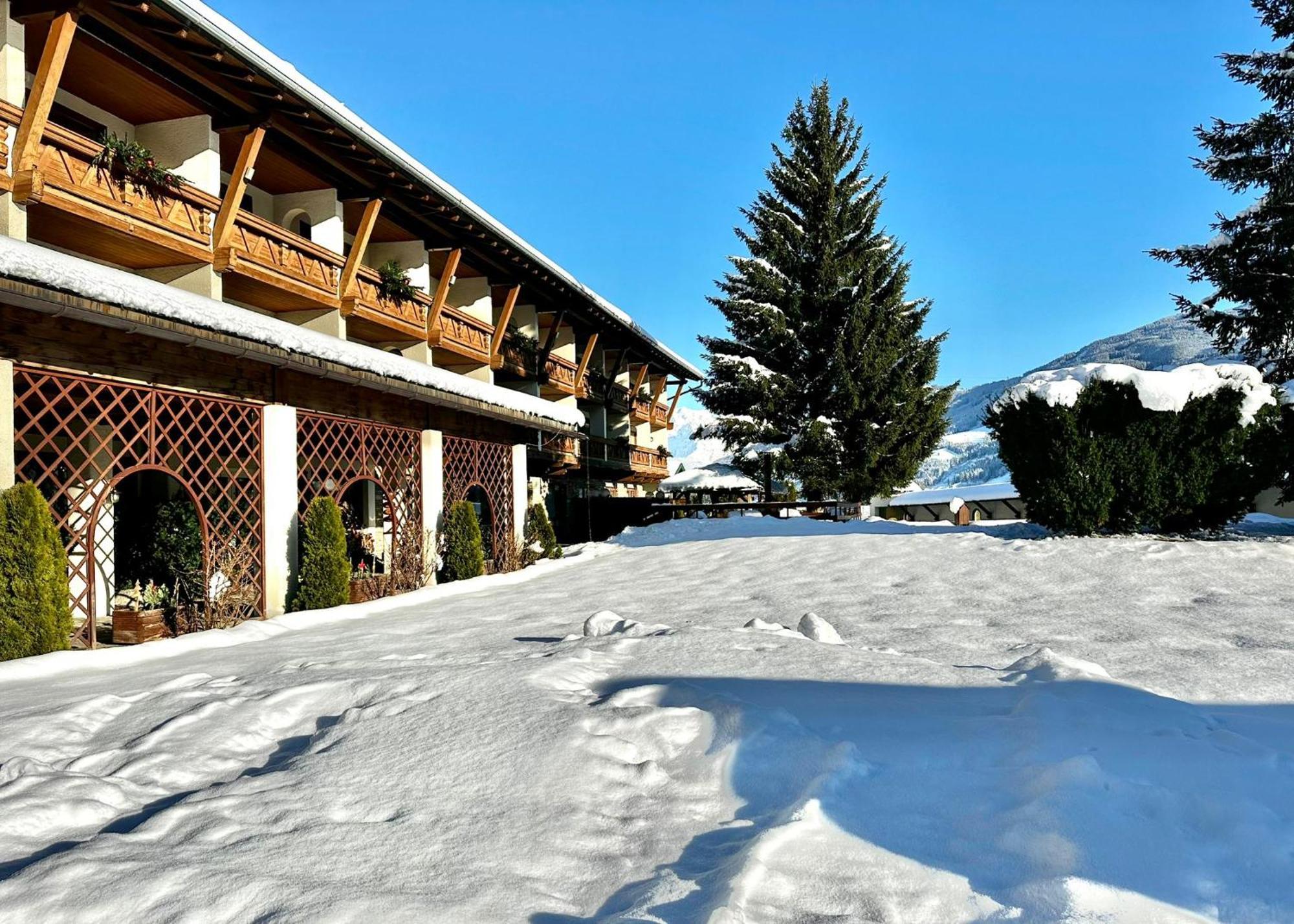 Clc Alpine Centre Hotel Saalfelden Bagian luar foto