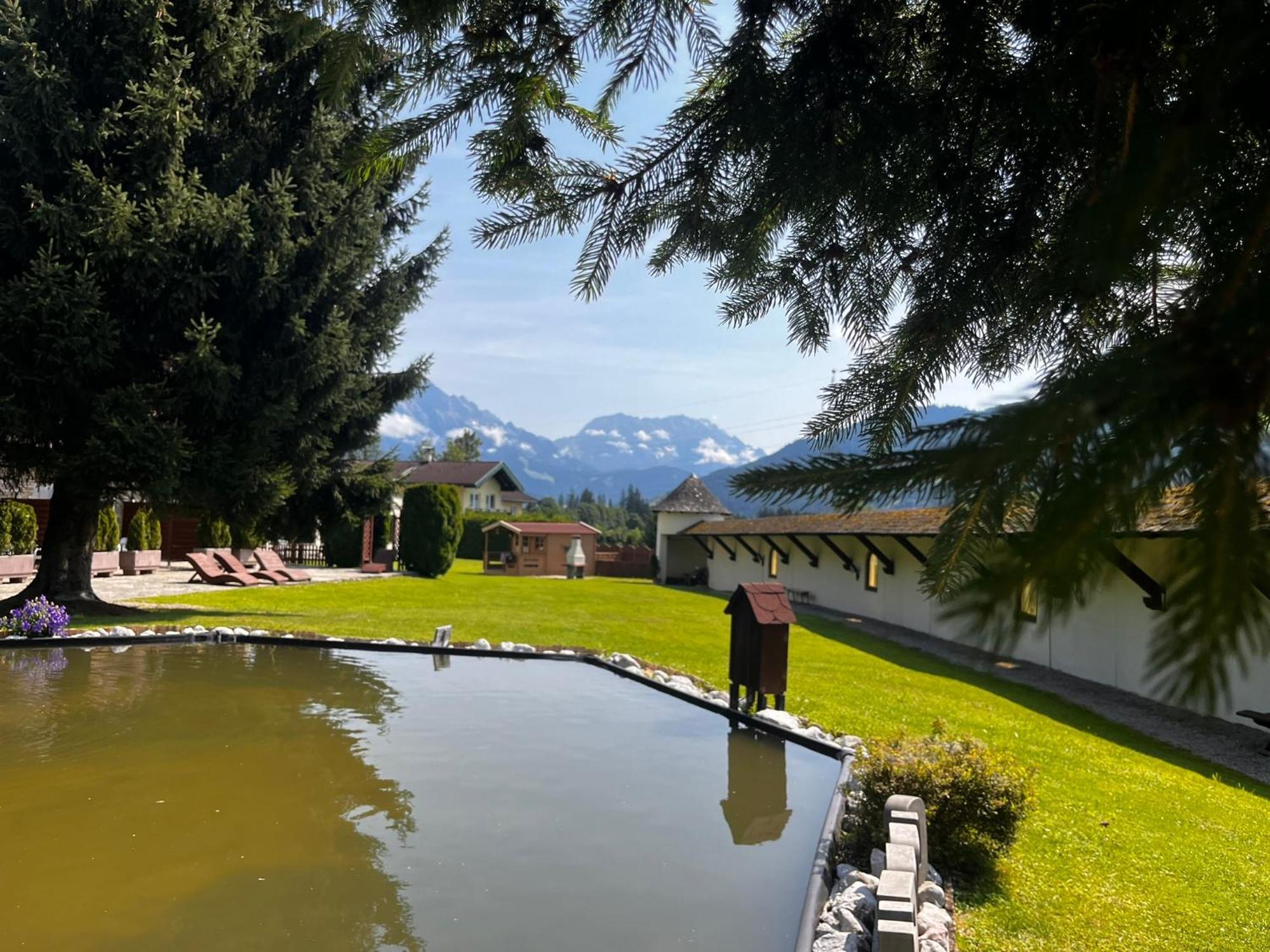 Clc Alpine Centre Hotel Saalfelden Bagian luar foto